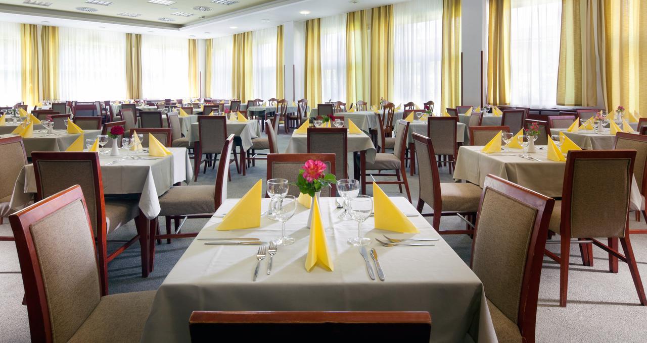Lipno Wellness - Frymburk Hotel Private Family Room מראה חיצוני תמונה