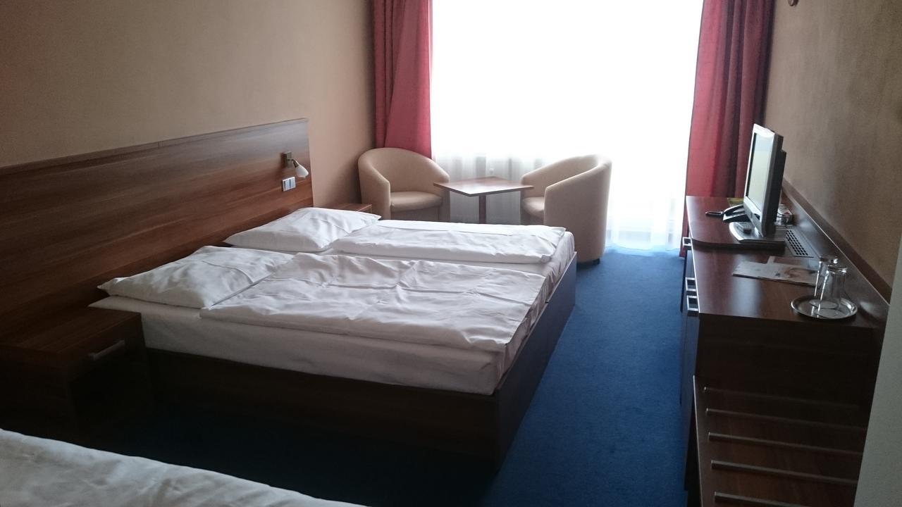 Lipno Wellness - Frymburk Hotel Private Family Room מראה חיצוני תמונה