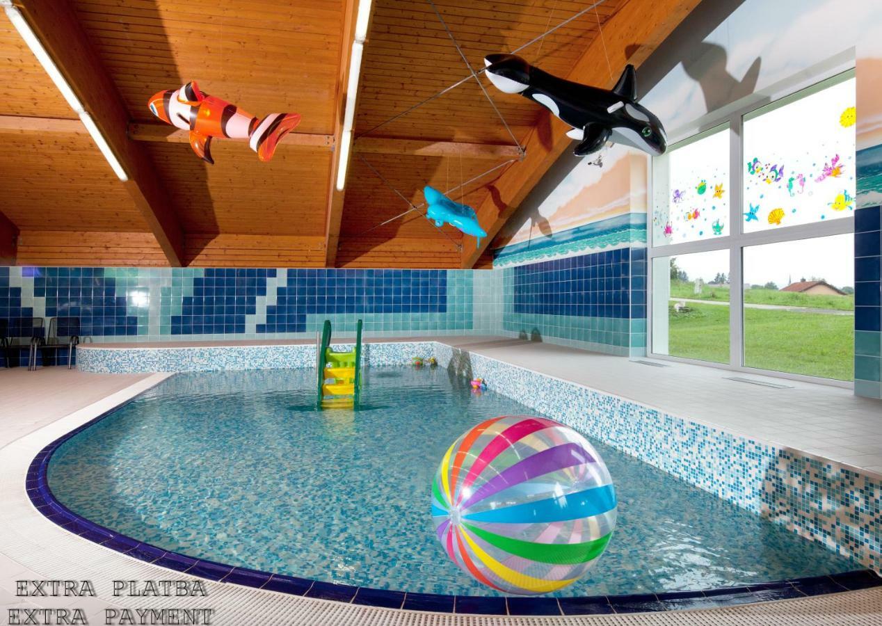 Lipno Wellness - Frymburk Hotel Private Family Room מראה חיצוני תמונה